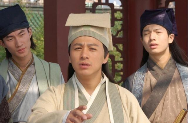 微微一笑$才子一上联:“马过木桥,蹄擂鼓,咚咚咚”,祝枝山一下联,绝了