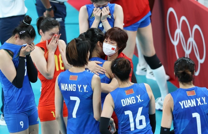 出局|奥运会女排八强诞生!日本女排压哨出局,亚洲唯一名额竟是她们