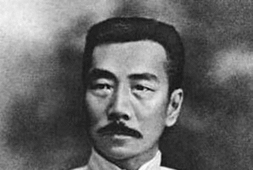 周介孚$鲁迅躺在病床上,小脚老婆赶了一夜80里山路给他买糕点,只换了一个字