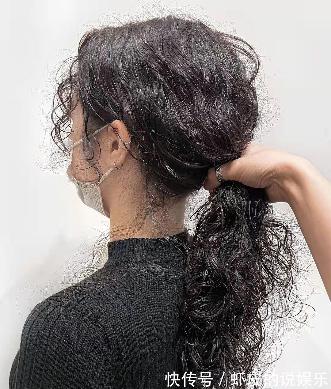 湿发 “冷烫”已经过时了?看看这种很火的湿发卷烫发,省钱又好打理