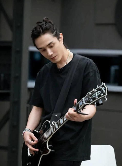 吃软饭|全职带娃被嘲“吃软饭”,37岁李承铉成功出圈,他果然不简单!