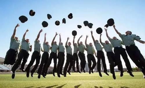 父母|家人想让自己去军校读书,但是自己不愿意去,怎么办?看看过来人怎么分析!