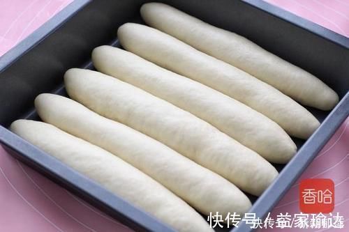 面包店|面包店最常见的面包自己做，真材实料吃得放心，食材做法都简单