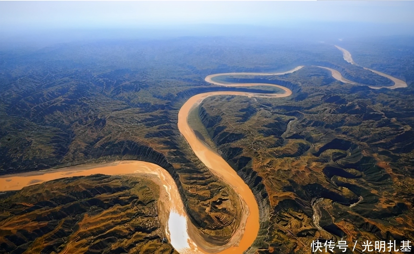 世界上含沙量“最高”的河流，河水混浊奔腾，原本竟很清澈！