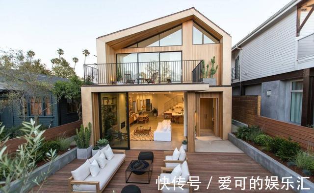 别墅|这就是别墅的优势,门前20㎡院子,二楼又是大露台,被太多人羡慕