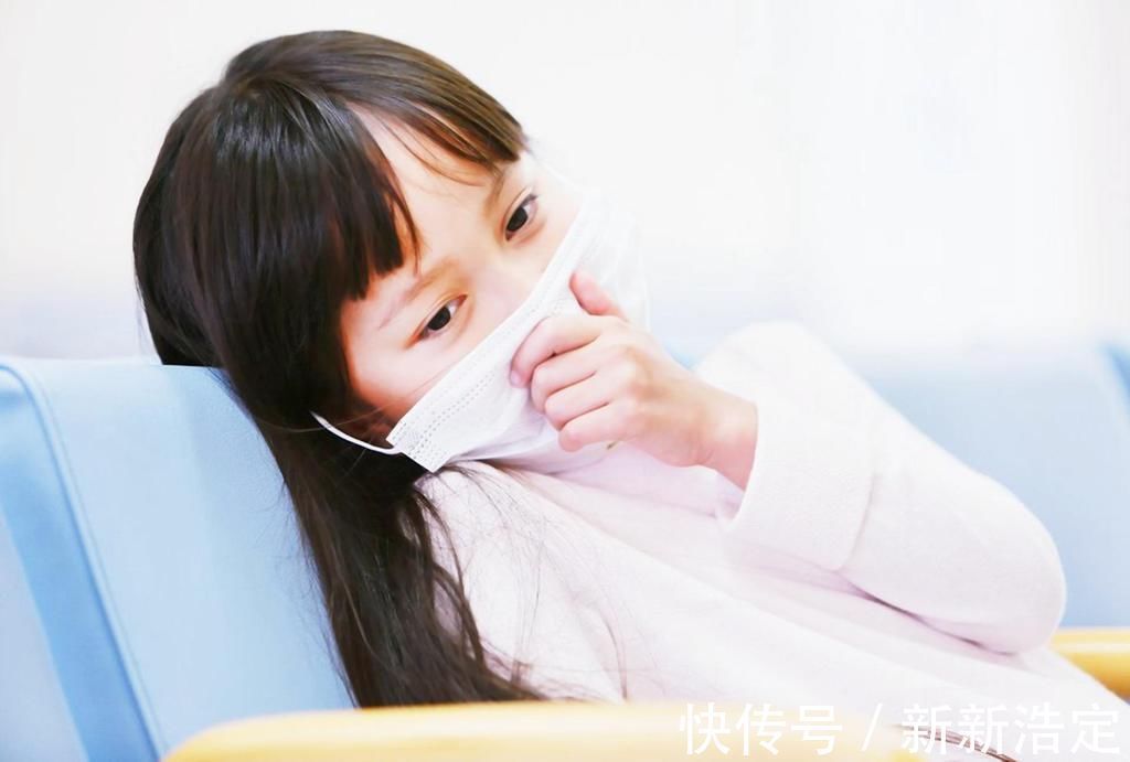 孩子|宝宝的两个部位发凉有情况,家长们要学会判断孩子冷暖,别忽视了