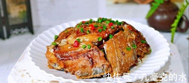 酥脆|想要孩子长得高就吃红烧带鱼，酥脆美味，细嫩美味，营养补钙！
