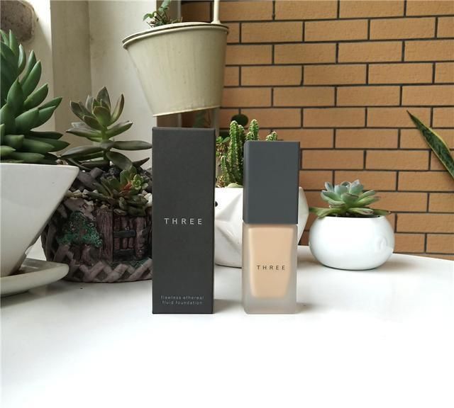 蜜丝佛陀|扒一扒那些年我在美妆里踩过的雷,这些化妆品我想你一定也拥有过