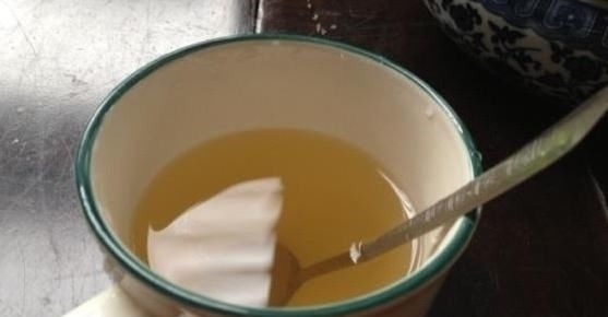 积食|75岁老中医苹果煮水加1物,坚持一周肚肚舒畅没口臭,积食拜拜