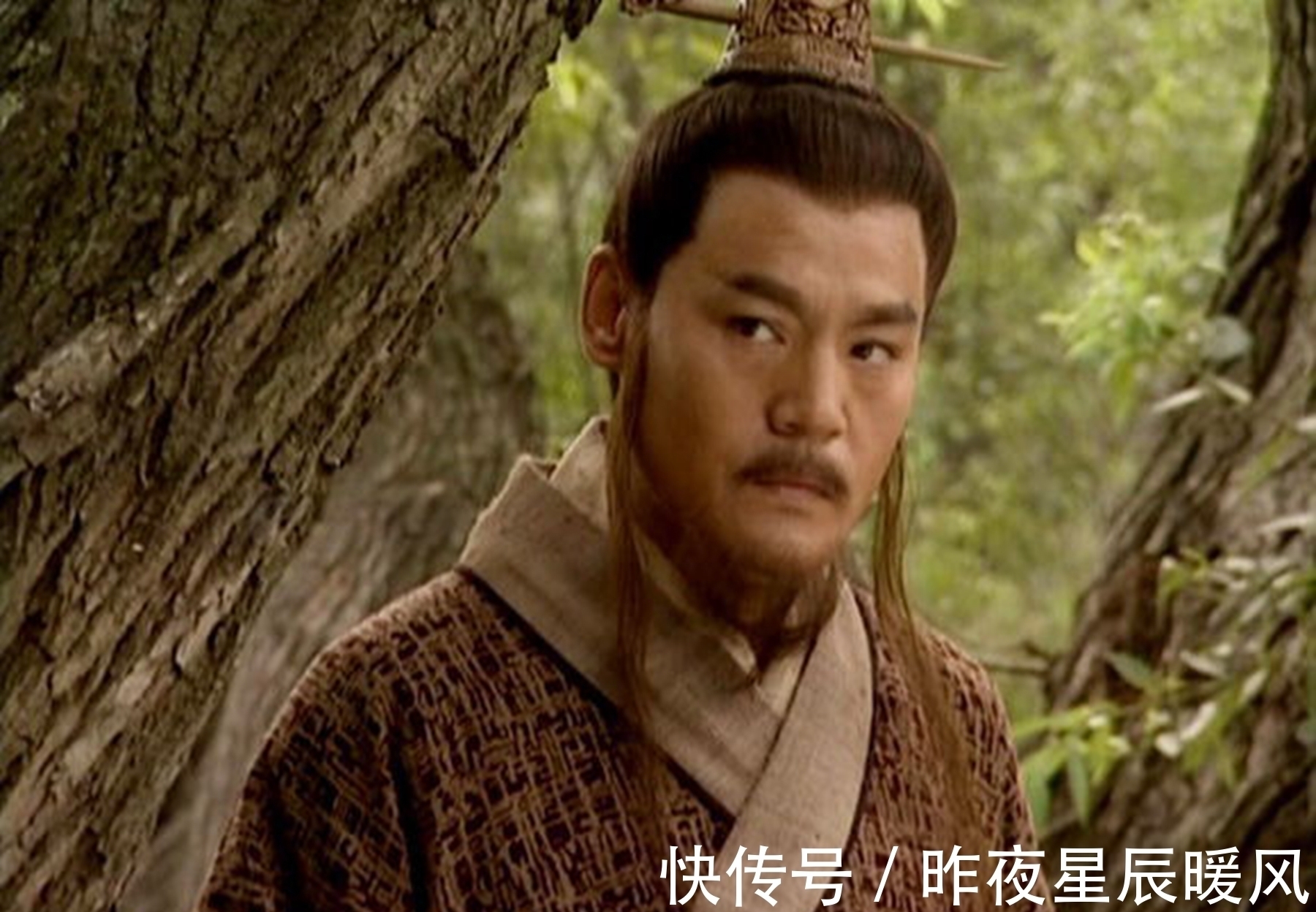 紫霞!笑傲江湖中,岳不群舍弃紫霞神功去学辟邪剑法,紫霞功真不行吗?