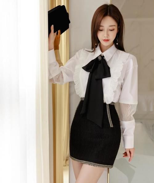 孙允珠时尚穿搭：塞纳情迷花束黑白经典搭色裙