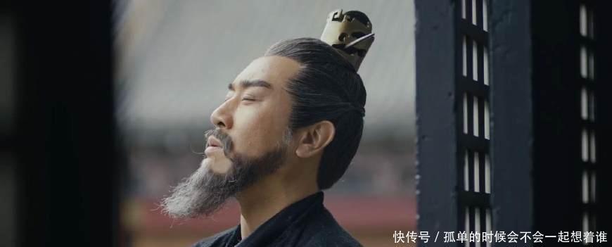 股掌|三国唯一一个令曹操感到束手无策的人，多次将曹操玩弄于股掌之中！