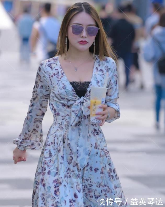 墨镜 连衣裙颜色不够丰富,一个彩色墨镜才是凸显“时尚”的亮点!