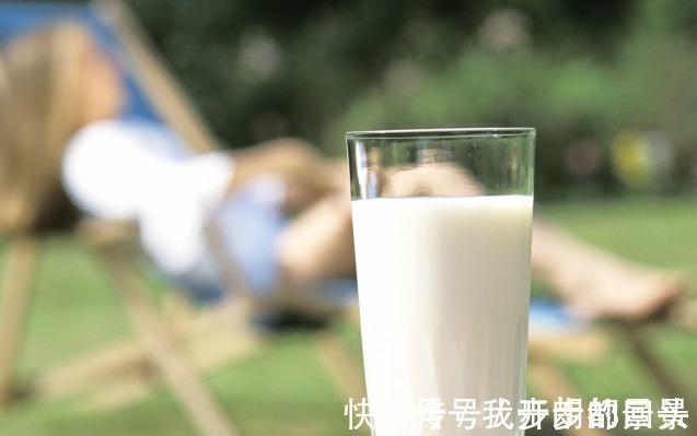 矮个|孩子缺钙不能喝牛奶儿科主任若想远离矮个,这2种食物少吃