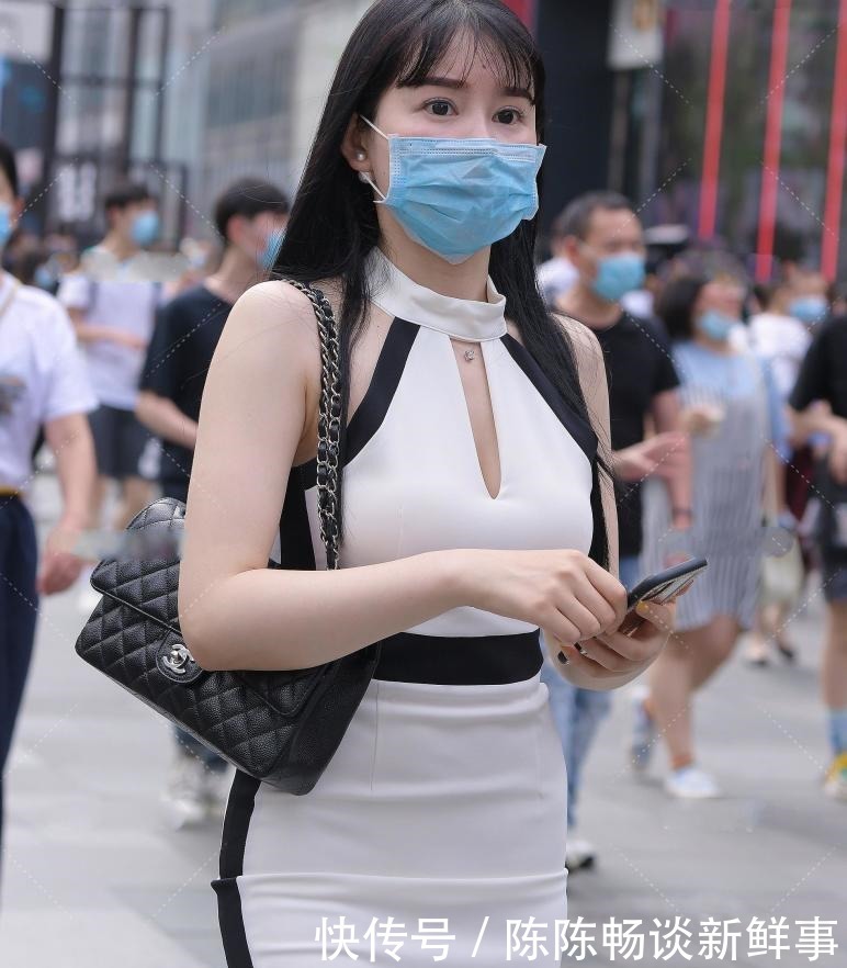 高雅|白色黑色连衣裙,高雅时尚,凸显线条
