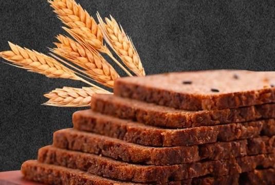 全麦面粉|买全麦面包,这4种最好别买,面包师:吃错了,热量堪比红烧肉