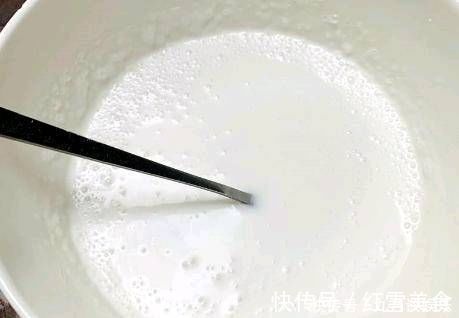 我的孩子们|早餐,孩子迷上了吃这个,有红豆可以做,做一次吃三天,简单方便