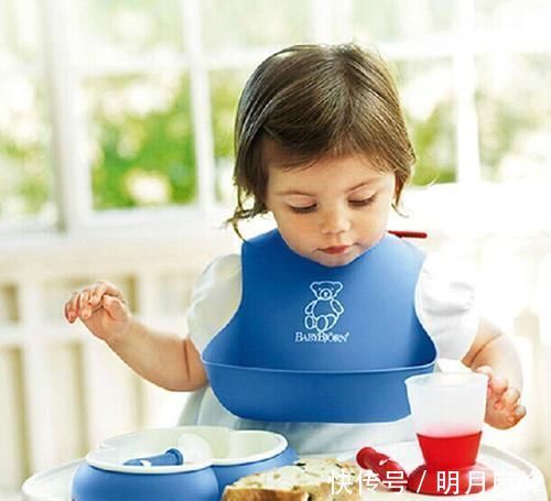 不良习惯|长大后没本事的孩子,吃饭时大多会有3种“表现”,希望你家没有