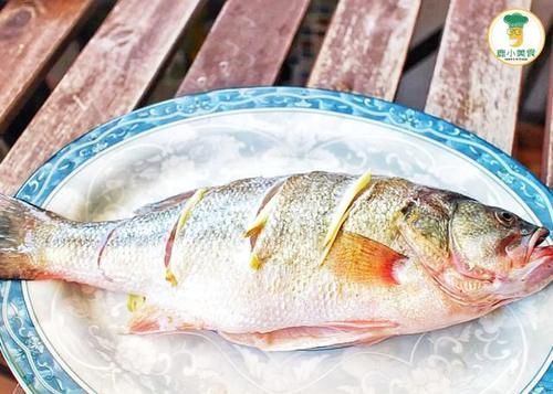 冬季天冷,多让家人吃“5种鱼”,肉嫩肥厚还营养,现在吃正当时