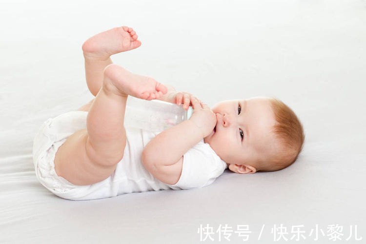 差距|从小喝母乳和喝奶粉的孩子,五个方面差距很明显,妈妈要清楚