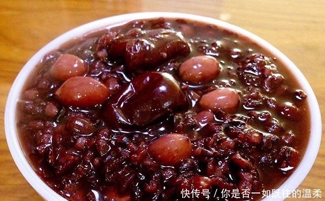 排气|产后第1天吃什么好?顺产和剖腹产各不同,吃错了会影响两个人