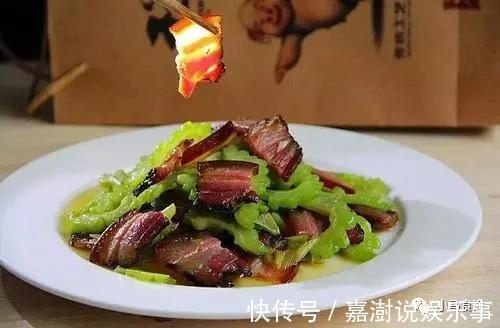 洗净|苦瓜的15种家常做法，清热解暑，排毒养颜，好吃不发苦
