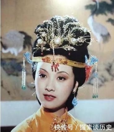 罪人|红楼梦第六十五回,脂砚斋凭啥开篇就评王熙凤是“贾宅第一罪人”