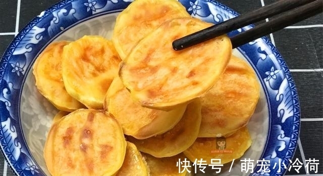 家里有红薯的可以试试这么做,外酥内软,好吃到拿肉都不换