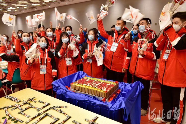 张家口赛区|相约冬奥｜张家口赛区测试赛志愿者集体过生日