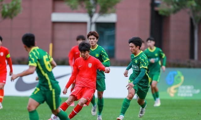 进球|国足胜越南翻版,泰山3-2国安,15岁年龄却被质疑,不要迷恋传控