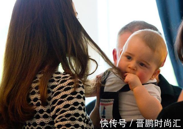 岳岳|我为你剖腹七层,你却让我变“独眼”?宝妈被娃戳眼后的善意提醒