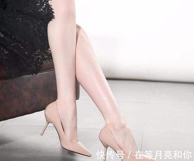 女人|高跟鞋对女人有不可抗拒的诱惑，那么对于男人呢？