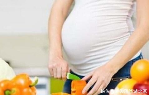 剖腹产|宝宝出生时,有的睁开眼,有的闭上眼,哪种比较好医生说都好