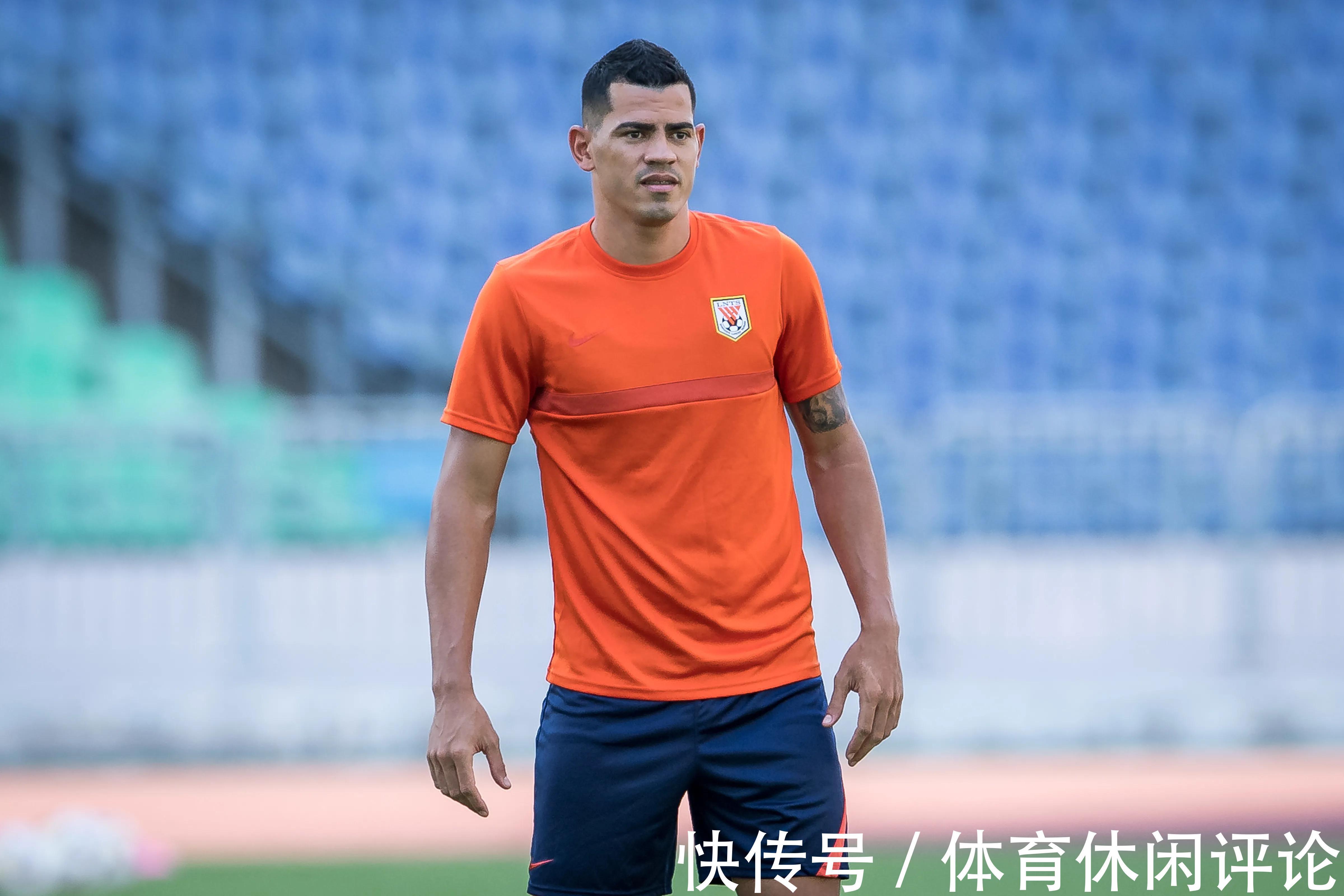 贾德松|贾德松,“真的紧”,一个赛季三个冠军一个MVP,2021赛季大赢家