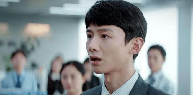 平凡的荣耀金宸创始人儿子回国,得知孙弈秋的事情,直接任命他做副总