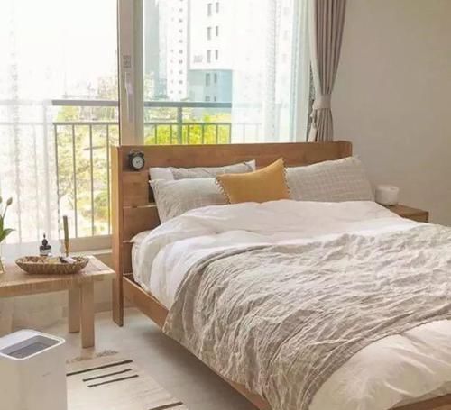 小窝|韩国人的温馨小窝,简洁利落的家居布置,房间不大却越住越大