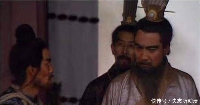 隐藏|白门楼上,曹操问刘备如何处置吕布,这中间到底隐藏着他什么用意