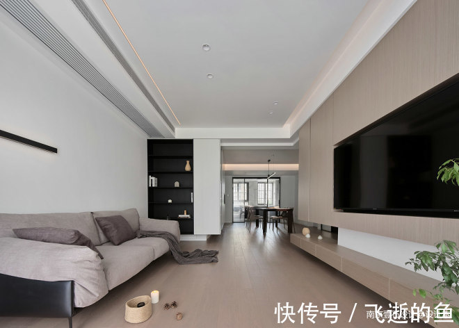 空间|129㎡现代简约风,空间互换优化采光