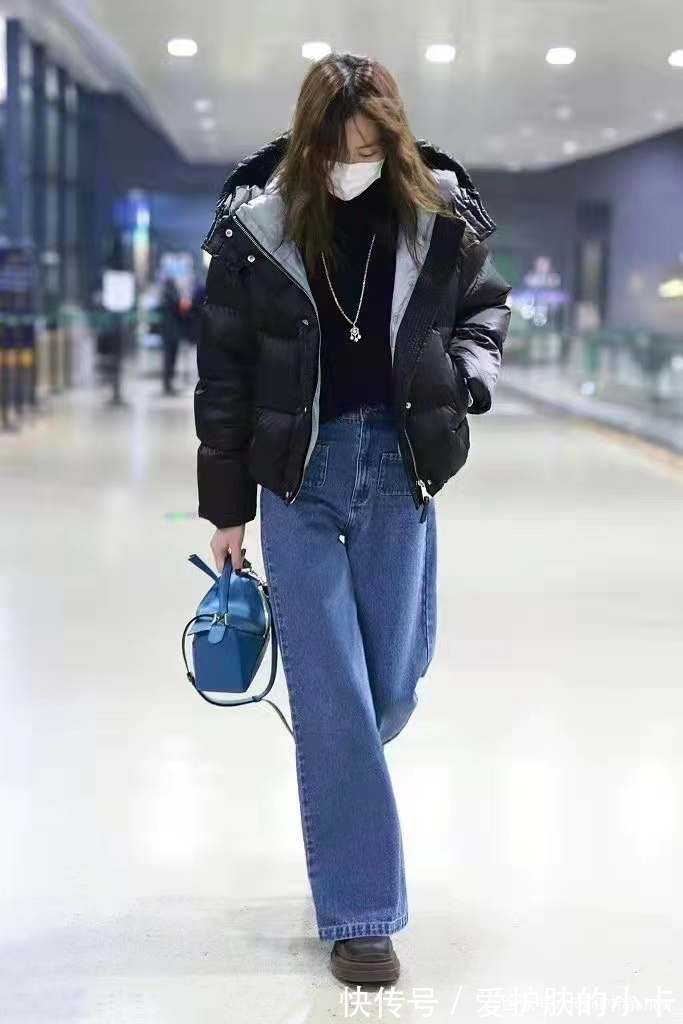 编辑搜图 刘雯街头随拍,走简约路线依旧大气有范,骨子里的超模气质学不来