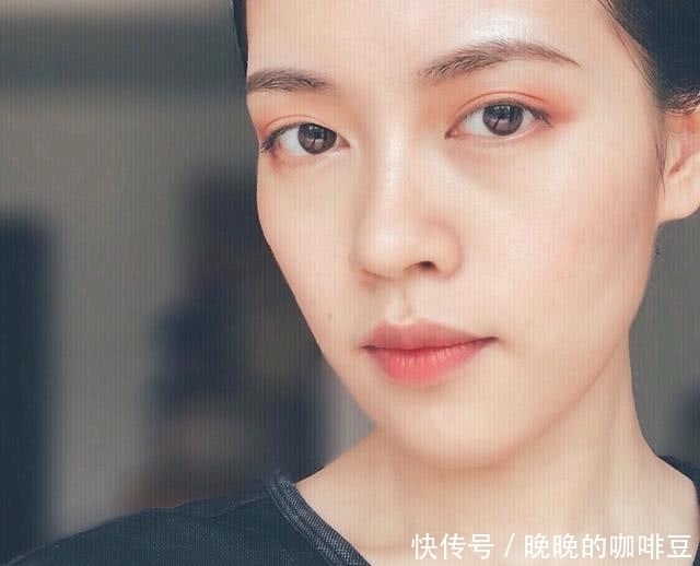 美人胚|如果你脸上有这几个特征,说明你是天然美人胚,淡妆出门就很美