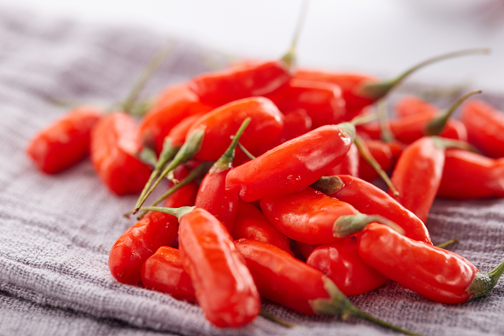 肝细胞|养肝界的“扛把子”，菊花只能排第三，第一很多人不爱吃