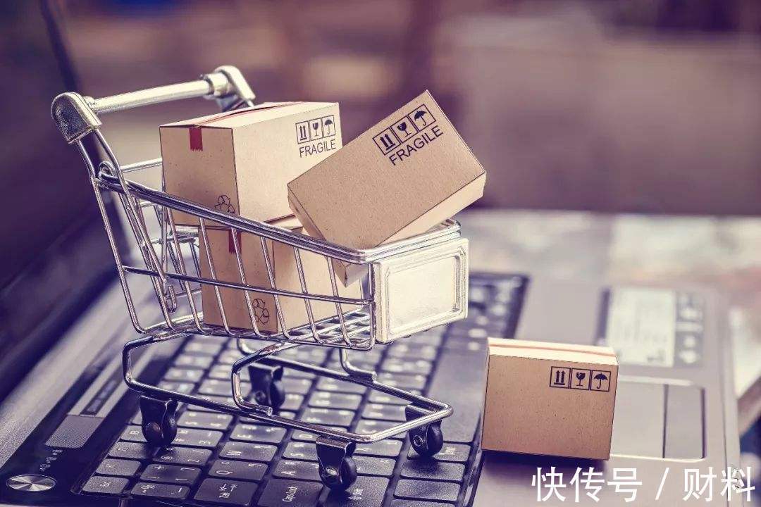 实体店|同一箱牛奶为何实体店卖50元，网上只卖25元？内行人说出了实话