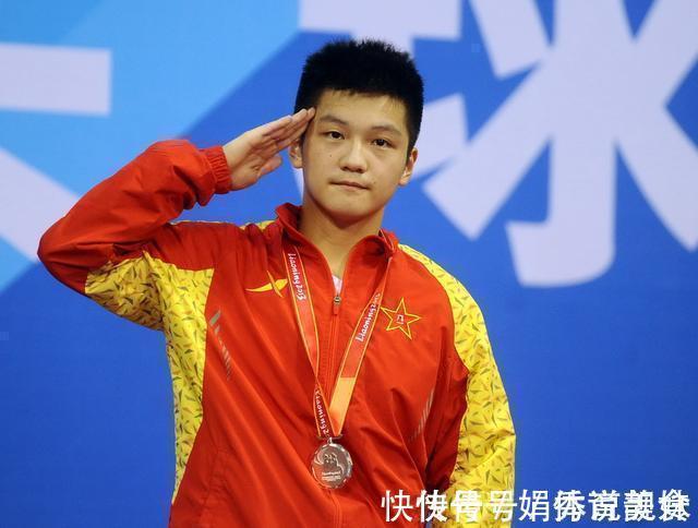 乒超|乒超引发热议:陈梦和王曼昱避开焦点战!单打和孙颖莎都未碰面