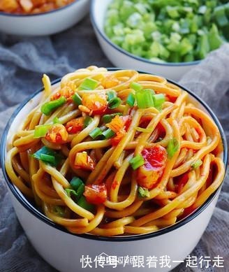 它是中国十大面条之一,当地人一早就要吃,美味停不下来,快收藏