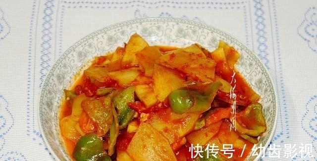 青椒|秋天，女人要多吃这菜，维C含量高，营养防燥，皮肤好不显老