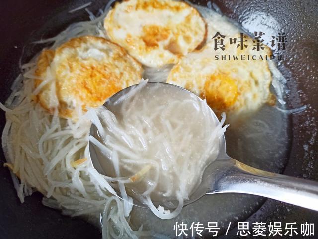 鲜美|萝卜汤好喝有秘诀，汤里加点它，成本不过3块钱，出锅味道特鲜美