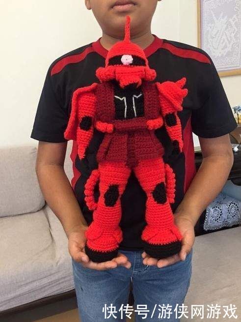  毛线帽|红色有角更保暖！岛国网友制作 夏亚专用扎古毛线帽