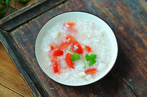  食物|它是“碱性食物”，女性要常吃吃，嘴巴不臭，皮肤白嫩，秀发乌黑