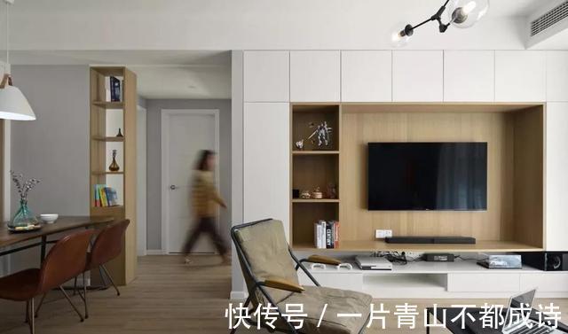 利用率|越来越多人舍弃“装饰型”电视墙,学她家打一排柜子,真的超实用