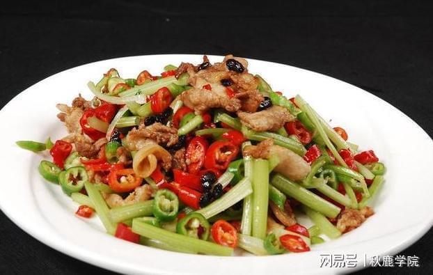 酱油|美食推荐：虾仁，鸡翅，韭菜花，芹菜的做法